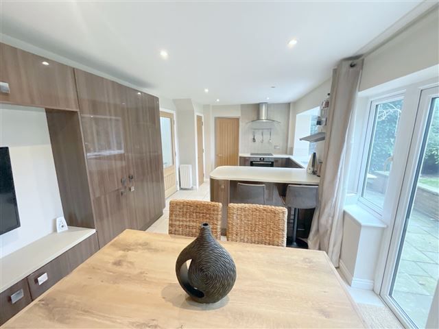 Property photo 3 of 21 Kitchen/Diner