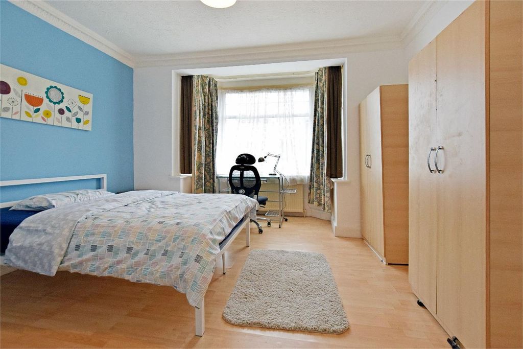 Property photo 1 of 5 1