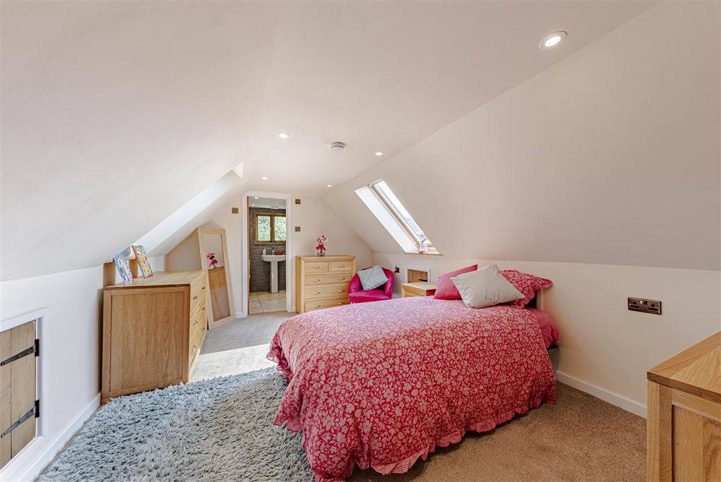 Additional image 22 of 4 bed detached house for saleGrinsell Hill, Minster, Ramsgate CT12