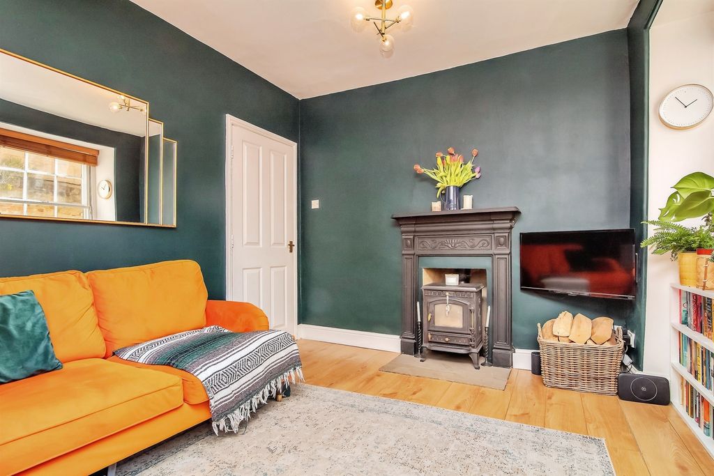 Property photo 3 of 16