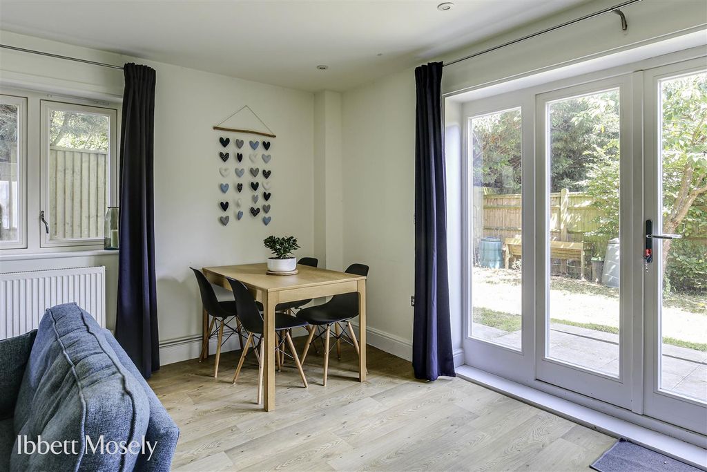 Property photo 2 of 11 5.Jpg
