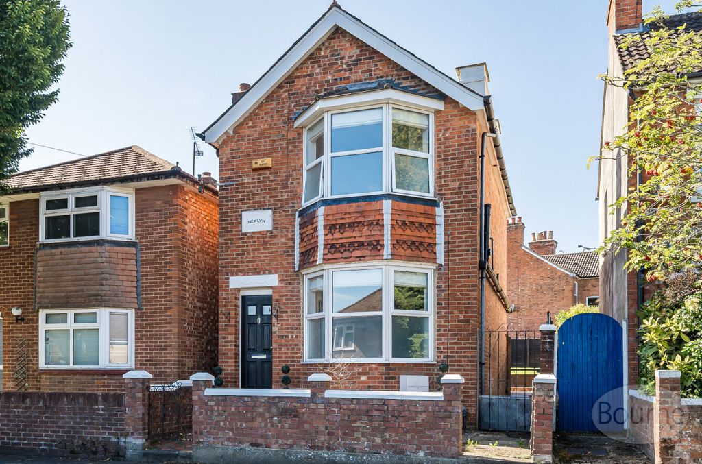 Property photo 1 of 18 189ee9c3-8882-4F3...