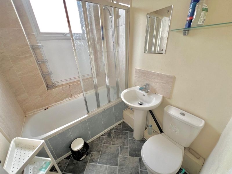 Additional image 9 of 9 bed shared accommodation to rentKensington Terrace, Hyde Park, Leeds LS6