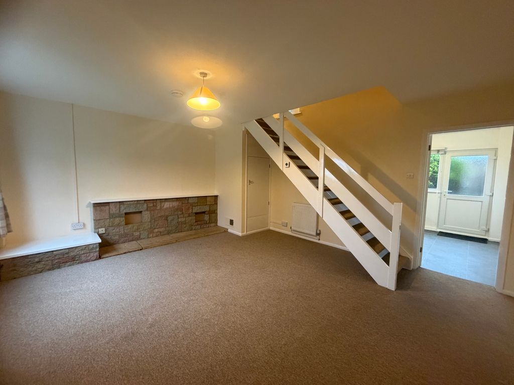 Property photo 2 of 7 Lounge