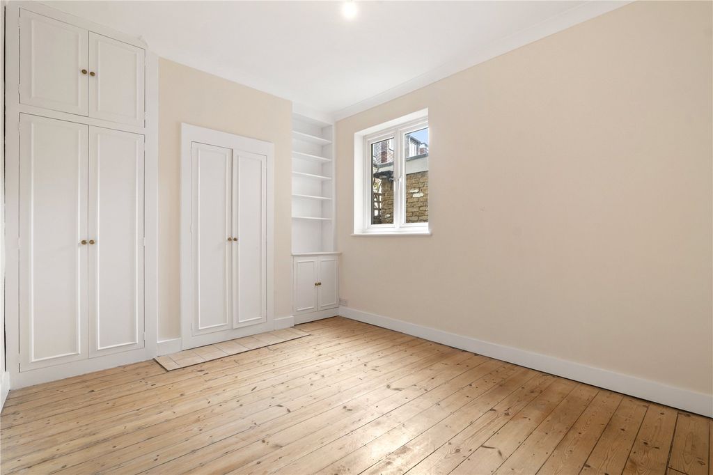 Property photo 2 of 10 Picture No. 22