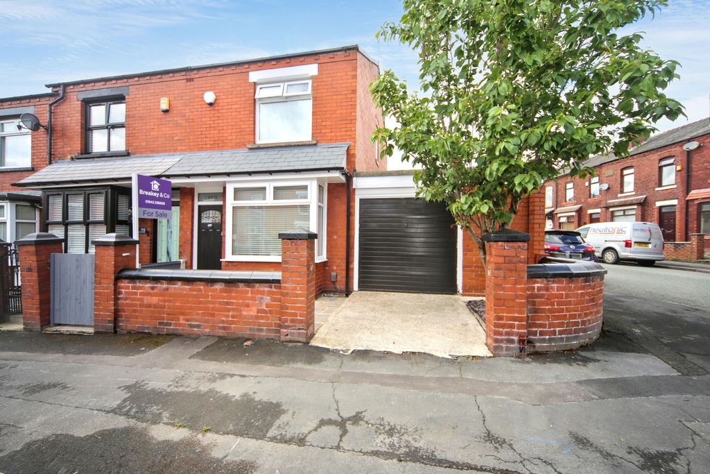 Property photo 1 of 22