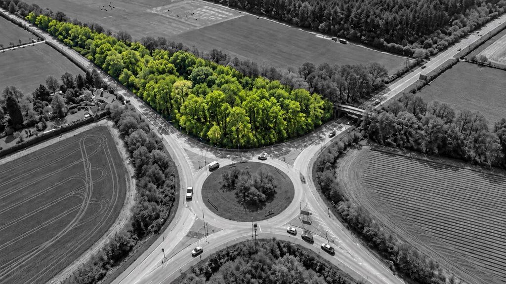 Property photo 1 of 5 B&amp;W..Png