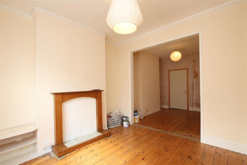 Property photo 3 of 11 Living Dining Room.Jpg