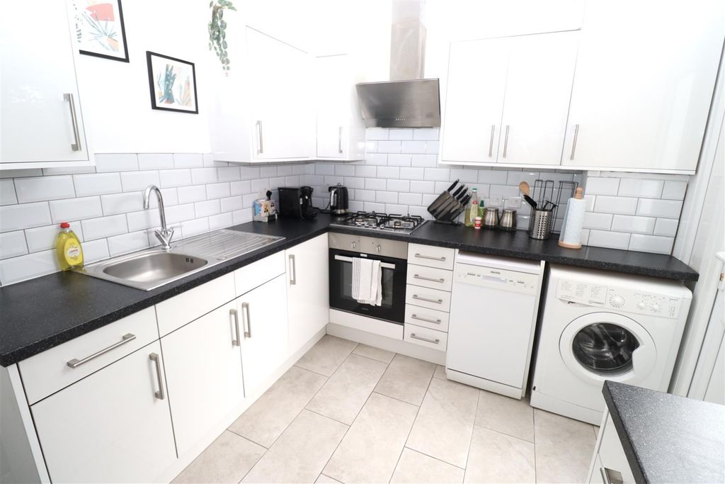 Property photo 3 of 10 Img_2747.Jpg