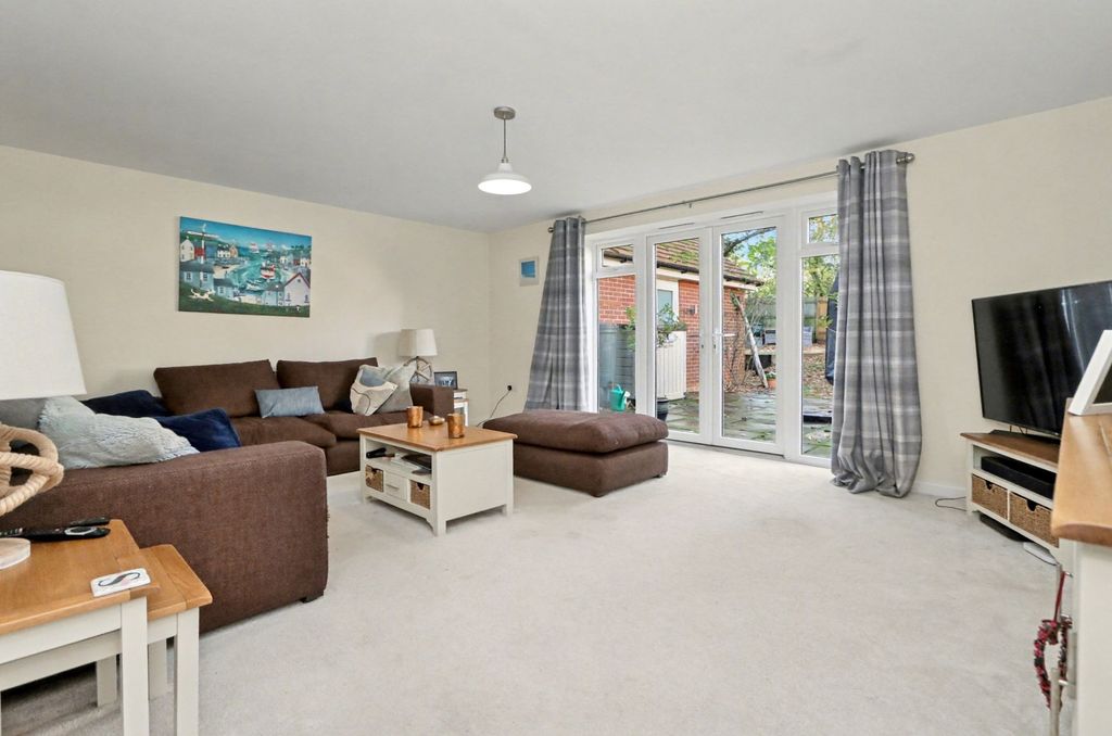 Property photo 3 of 22