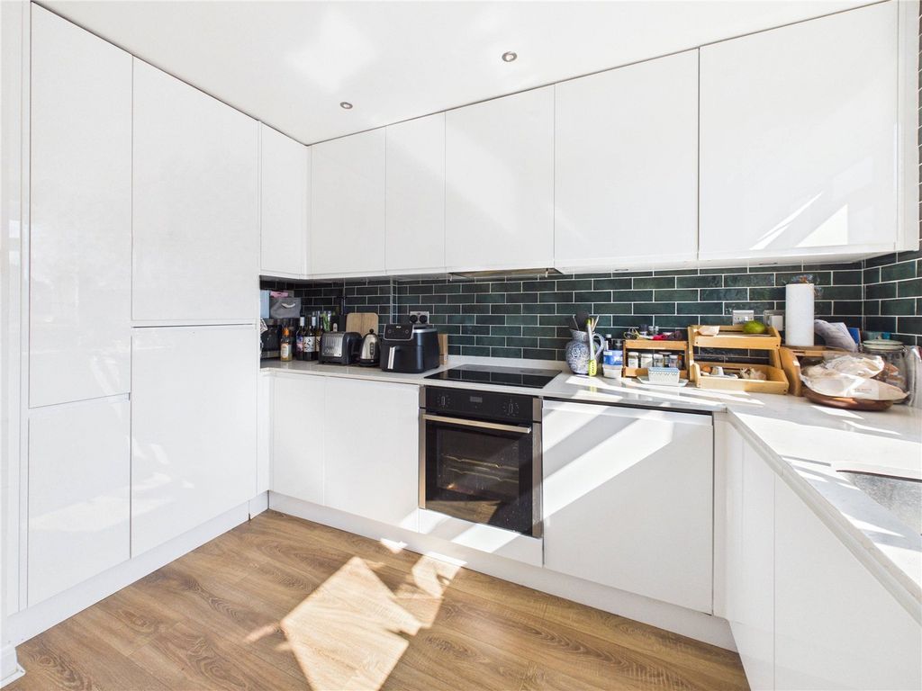 Property photo 3 of 9 Picture No. 04