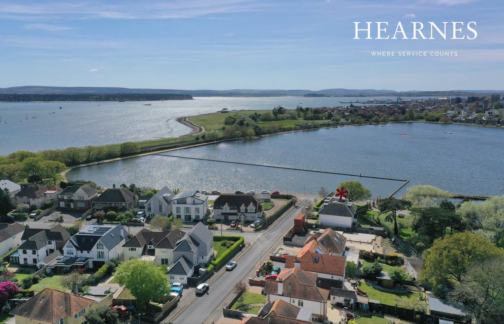 Property photo 1 of 29