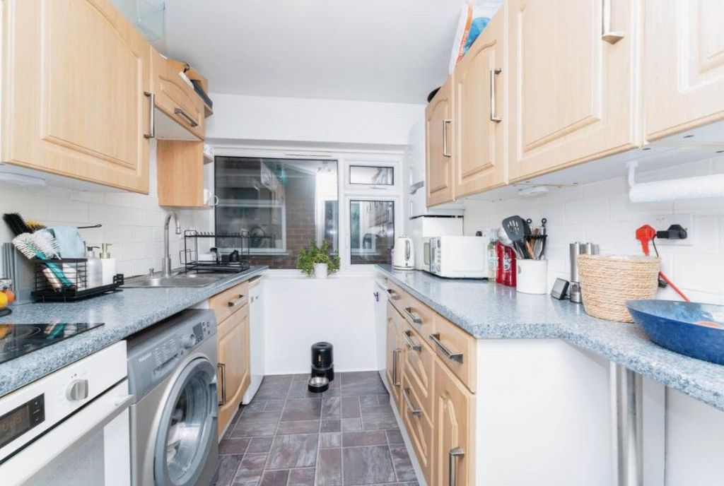 Property photo 3 of 6 Picture No. 06