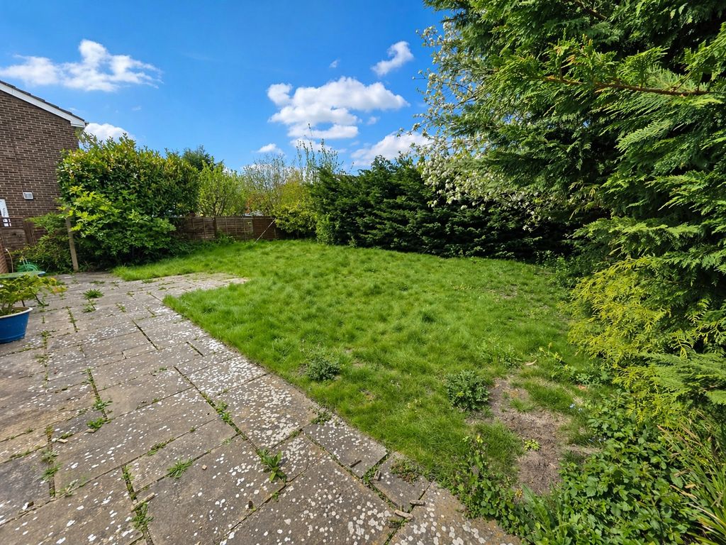 Property photo 2 of 16