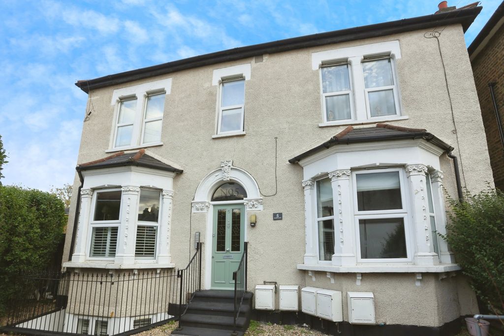 Property photo 1 of 10 Photo