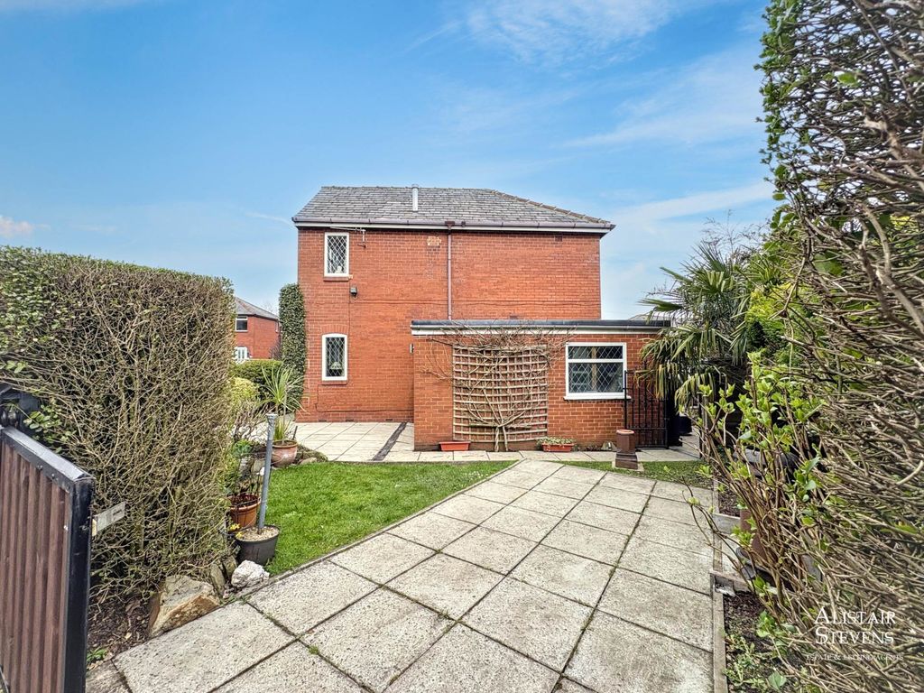 Property photo 2 of 24