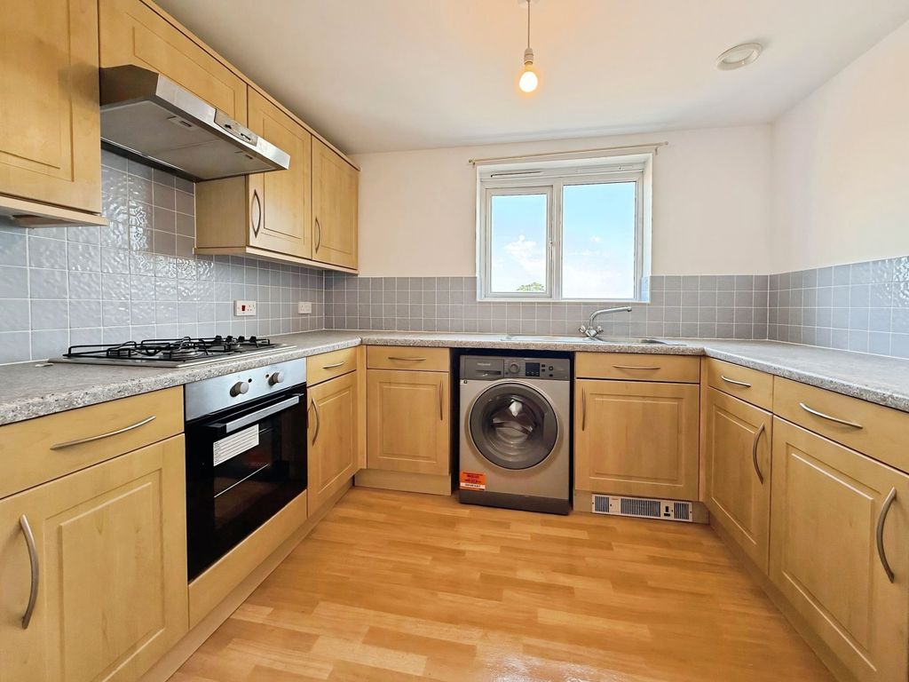 Property photo 2 of 8