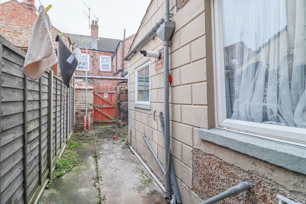 Property photo 2 of 3 4808595