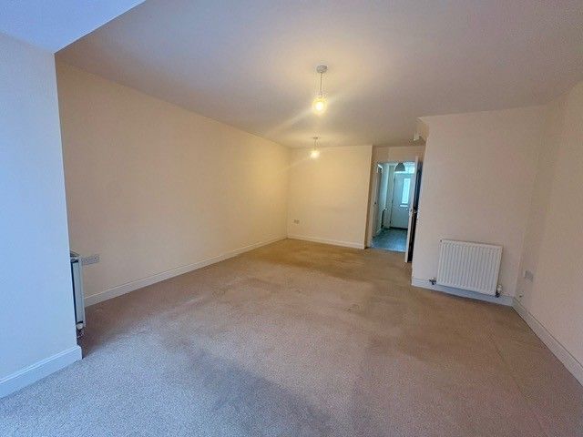 Property photo 2 of 24 Image