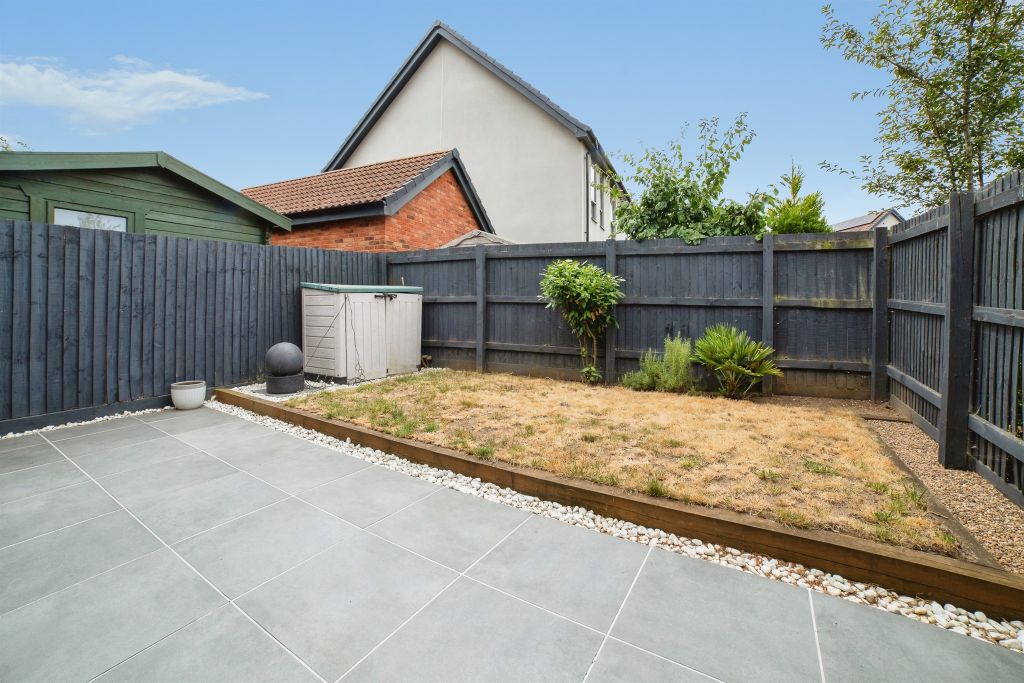 Property photo 2 of 21