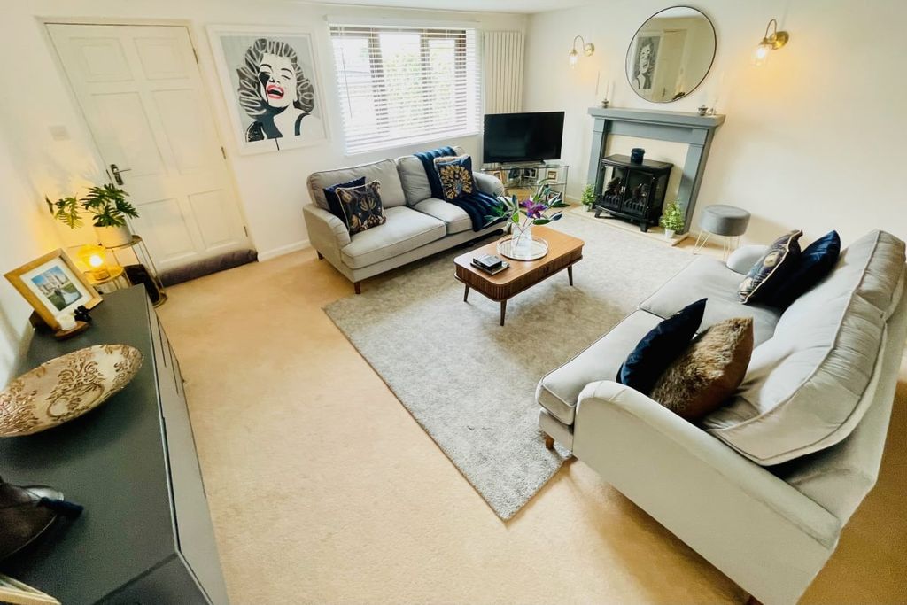Property photo 3 of 41