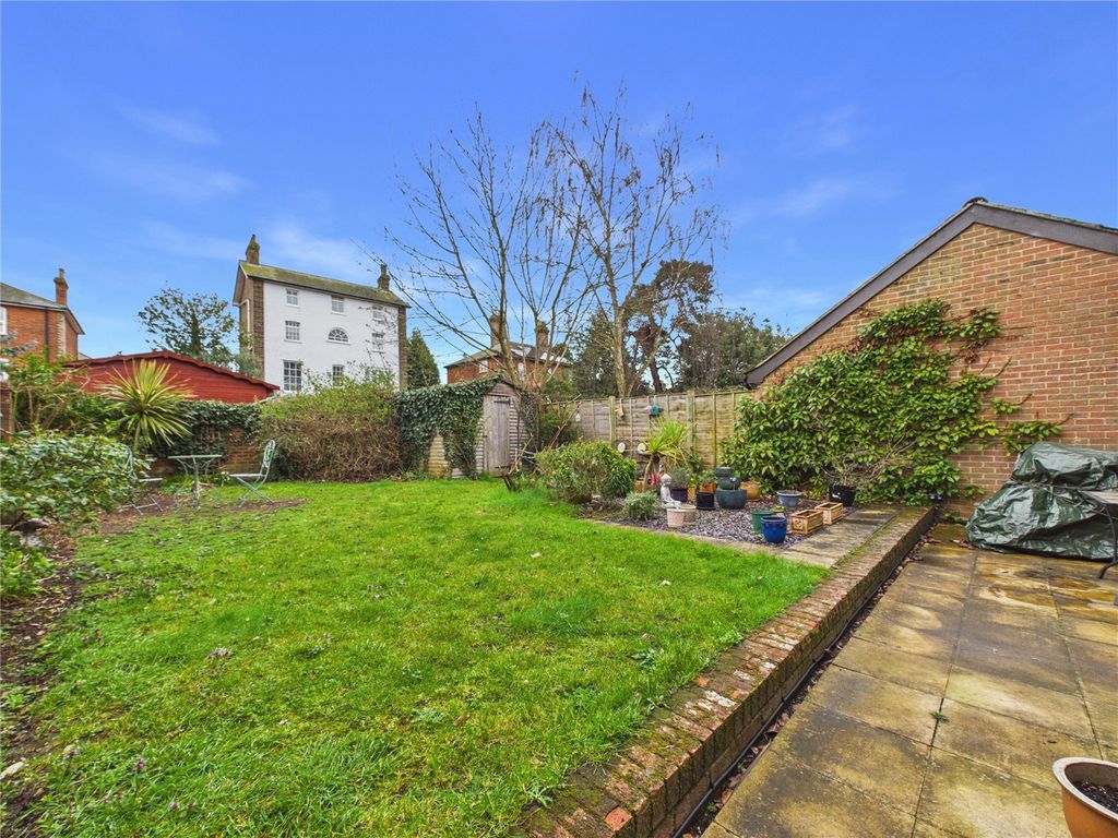 Property photo 3 of 21 Picture 3