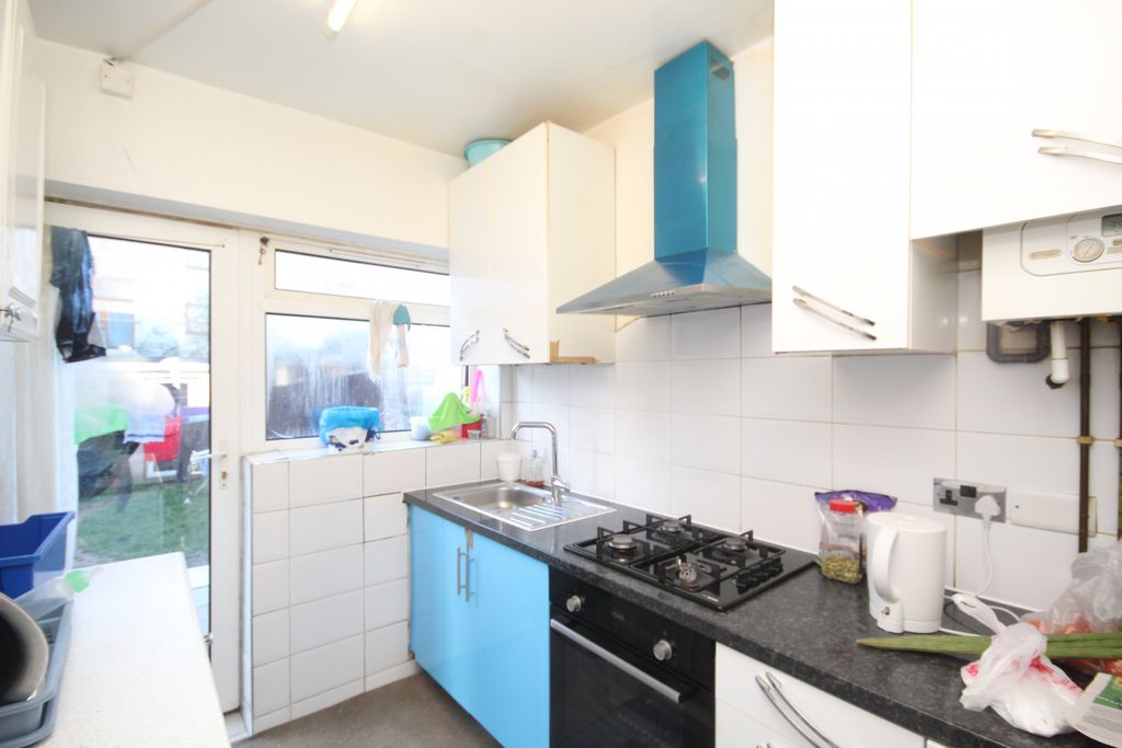 Property photo 1 of 8 Sunleigh Road, Wembley, Middlesex, Ha0