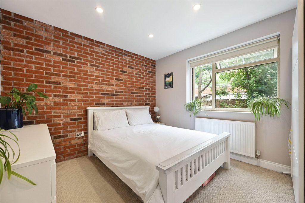 Property photo 2 of 10 Picture No. 02