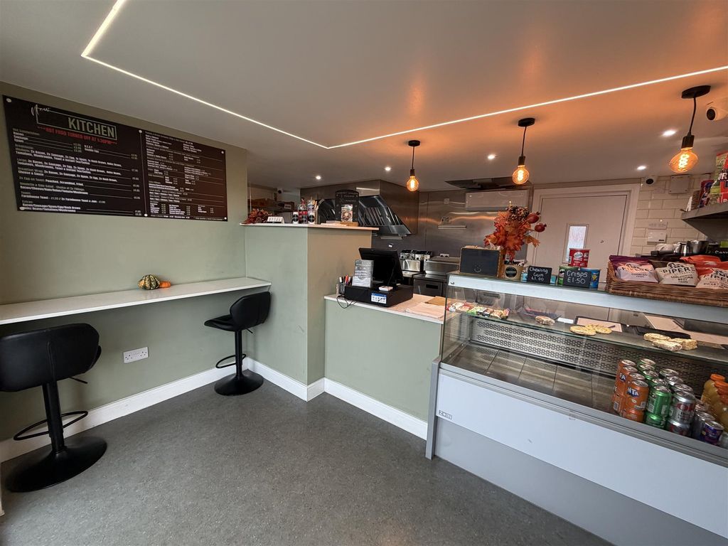 Property photo 2 of 7 Photo 1