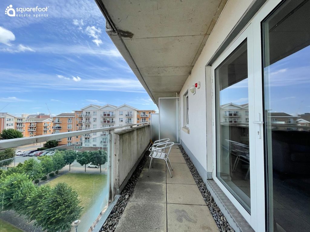 Property photo 2 of 11