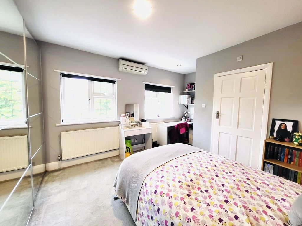Additional image 19 of 5 bed detached house for saleHazel Gardens, Edgware HA8