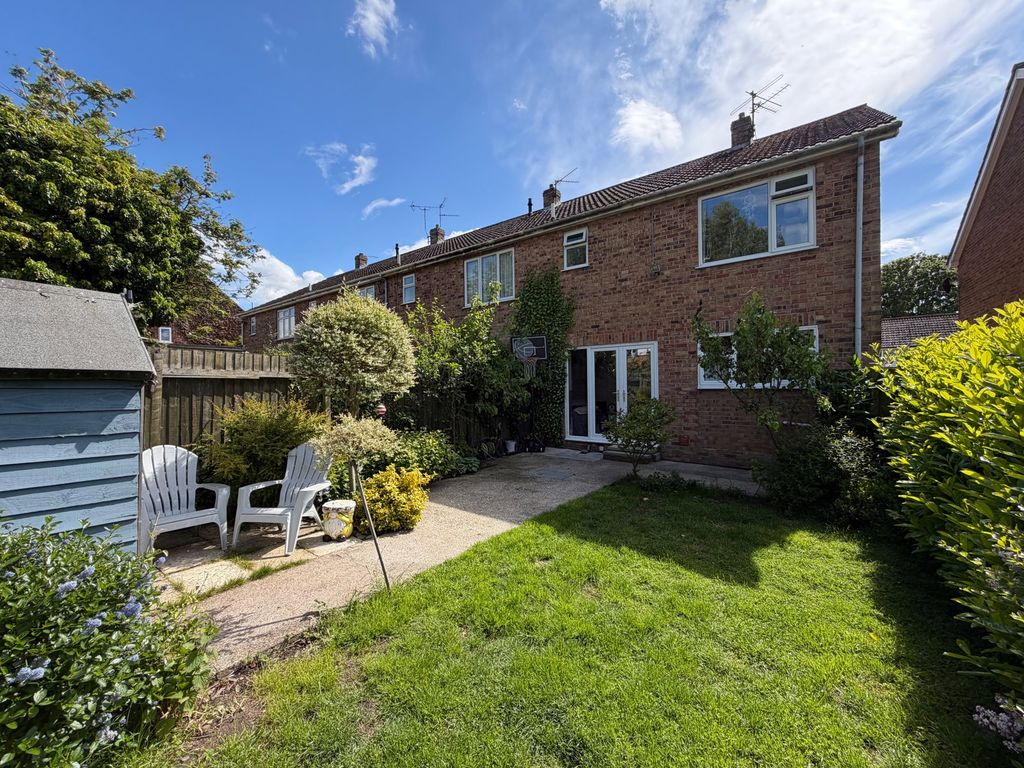 Property photo 2 of 17