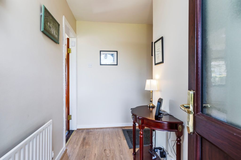 Property photo 3 of 38