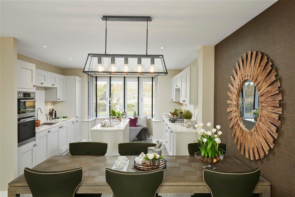 Property photo 3 of 13 Dining Area