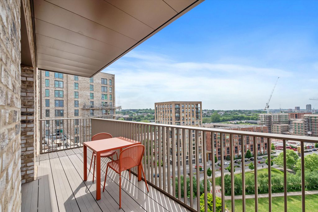 Property photo 3 of 14 Image