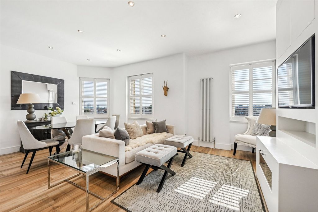 Property photo 1 of 11 Reception Room