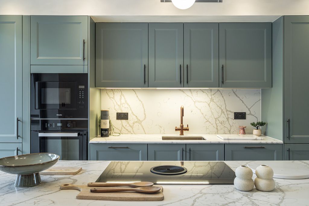 Property photo 2 of 21