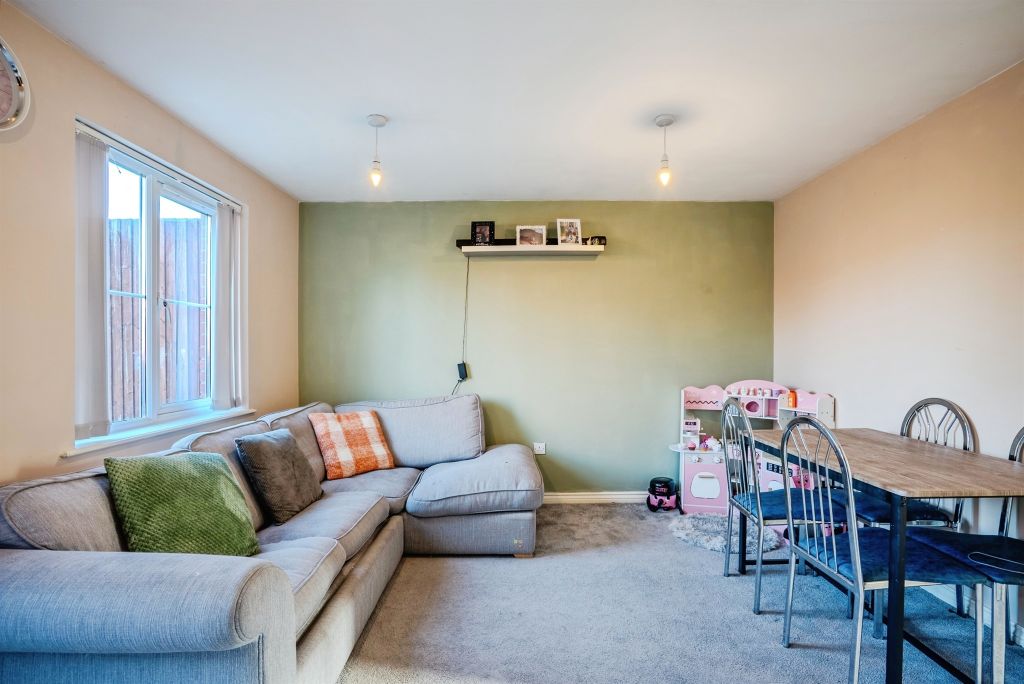 Property photo 3 of 20