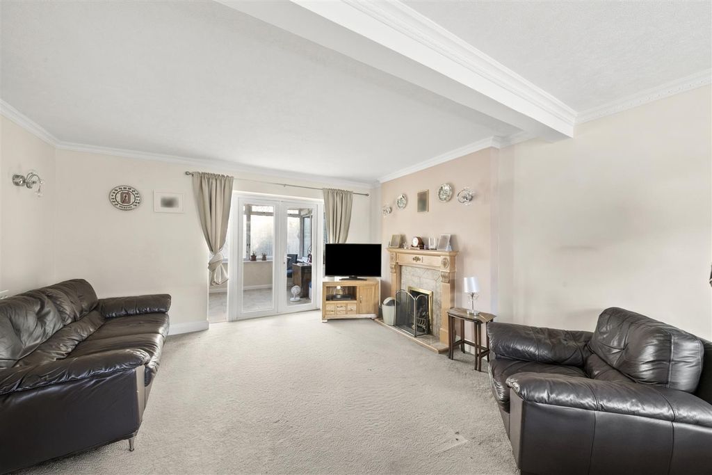 Property photo 3 of 20