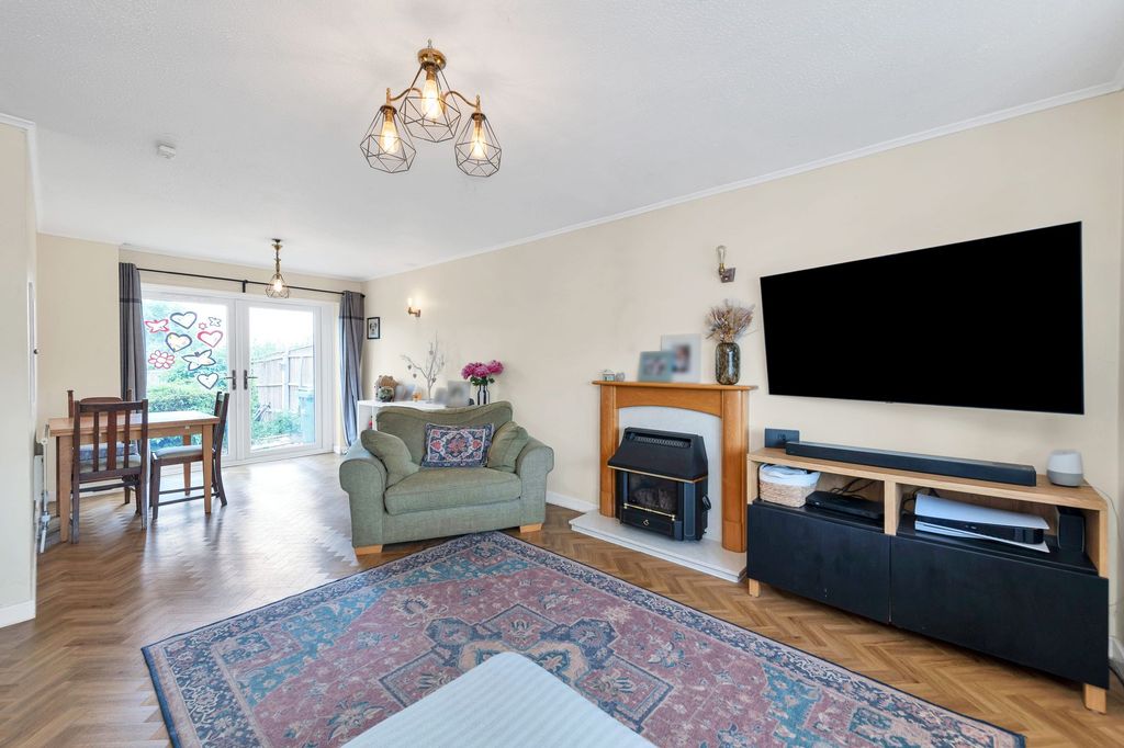 Property photo 2 of 13