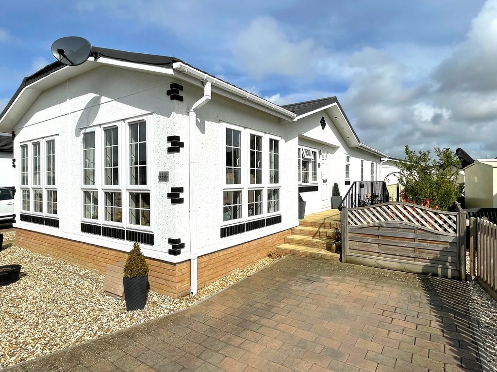 Property photo 1 of 12 1