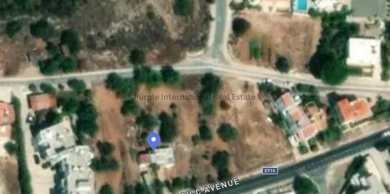 Property photo 1 of 2