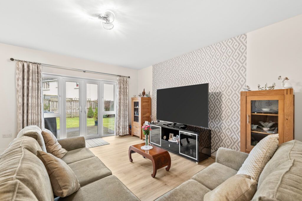 Property photo 2 of 22