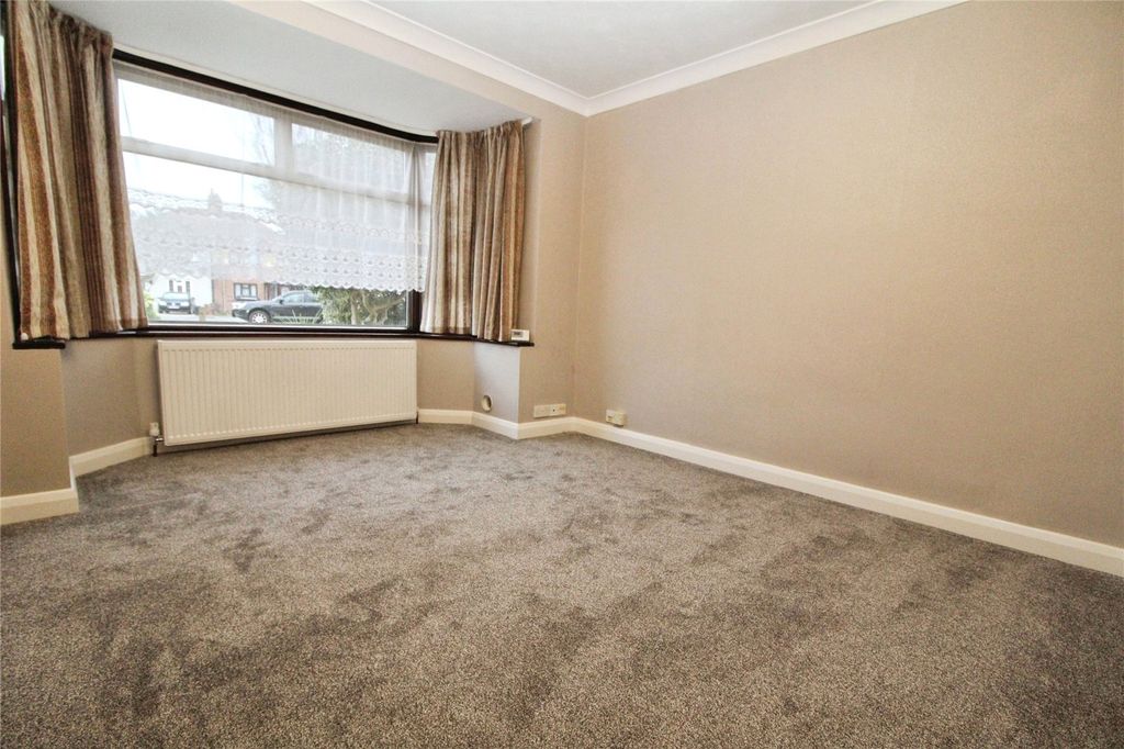 Property photo 2 of 13 Picture No. 15