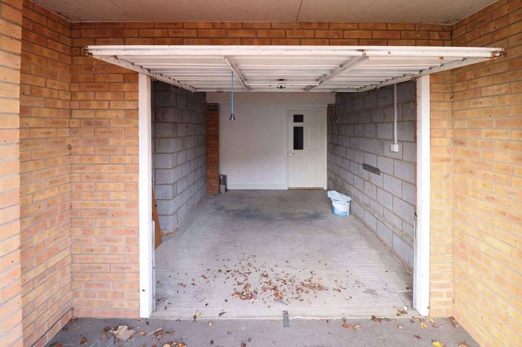 Property photo 3 of 13 Picture No. 25