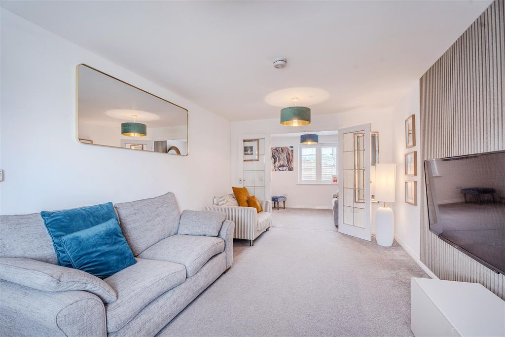 Property photo 3 of 33 8Stationview-7.Jpg