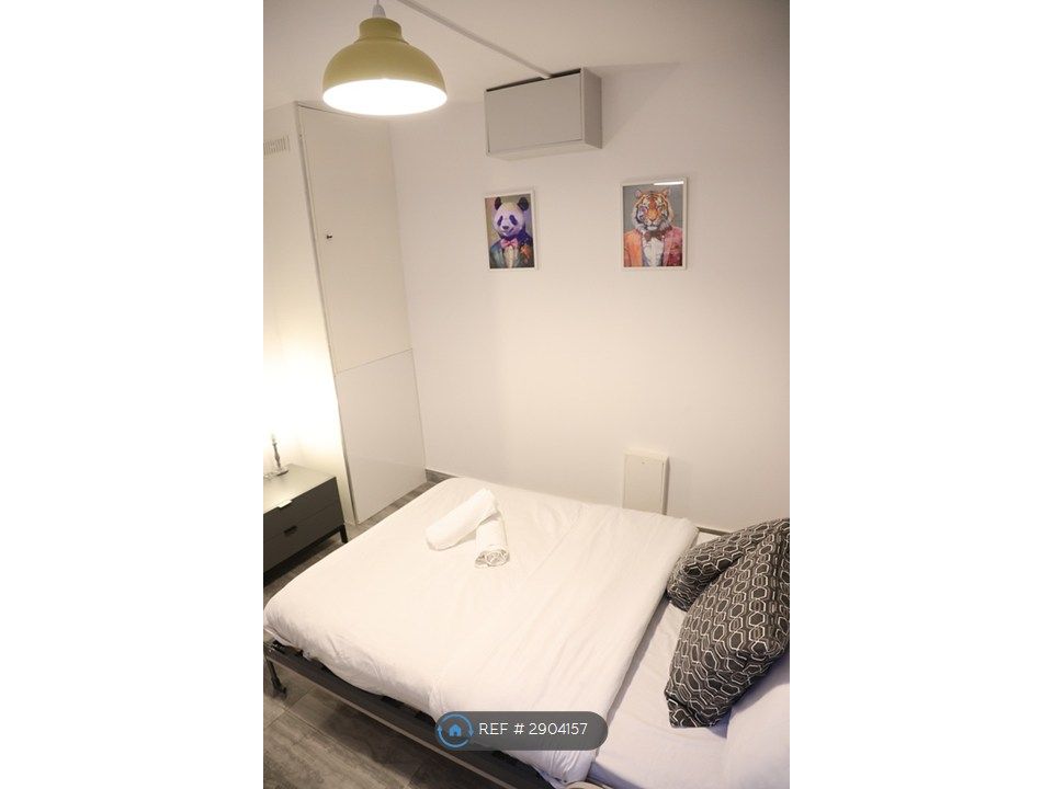 Property photo 1 of 35