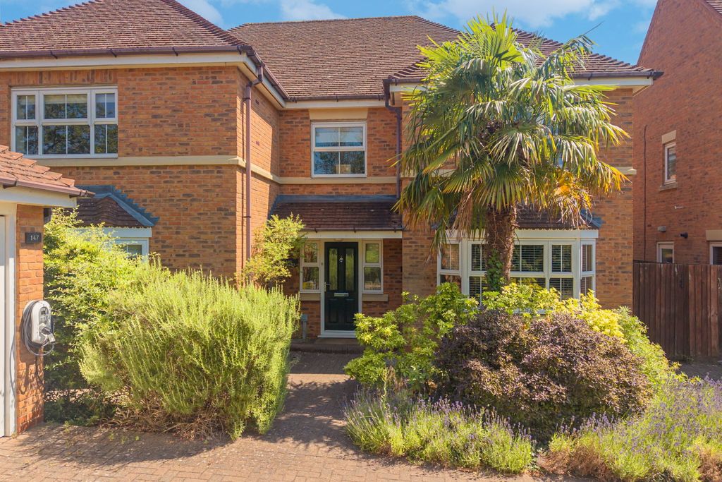 Property photo 1 of 42