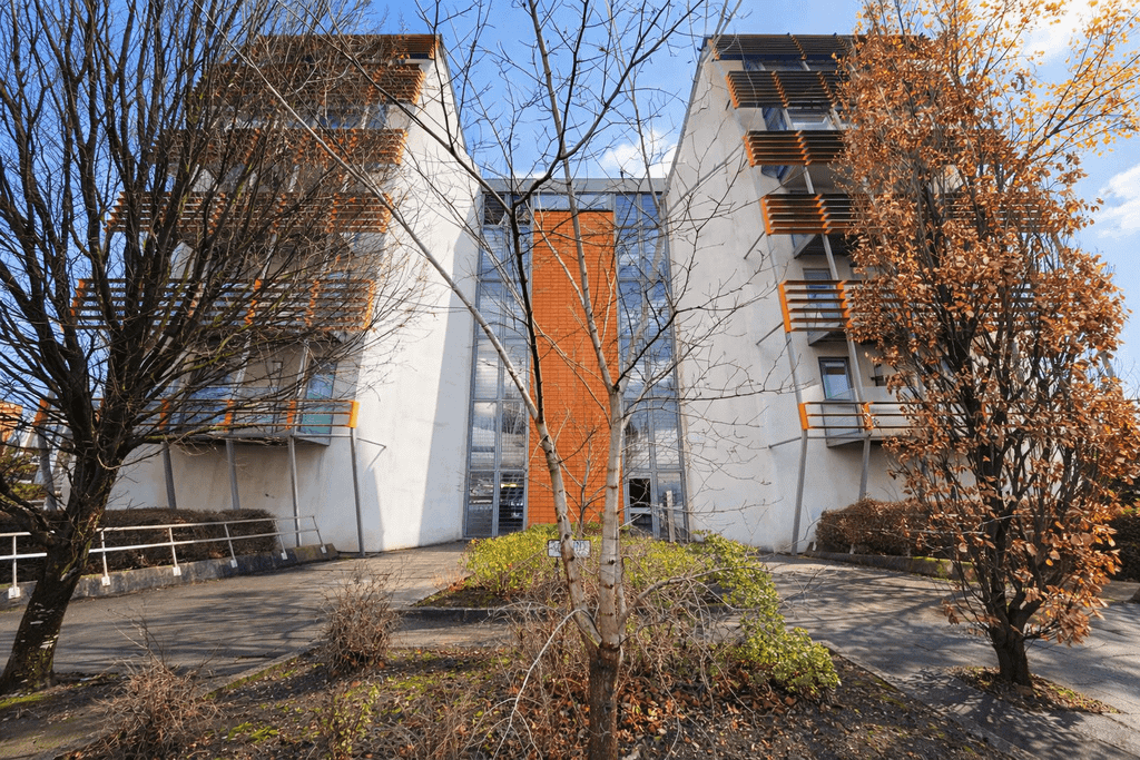 Property photo 1 of 14 2 Bedroom Apartment For Sale