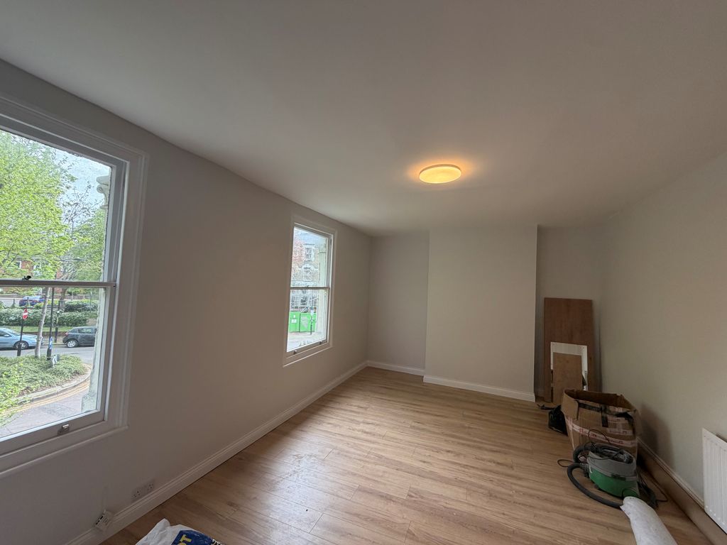 Property photo 1 of 4